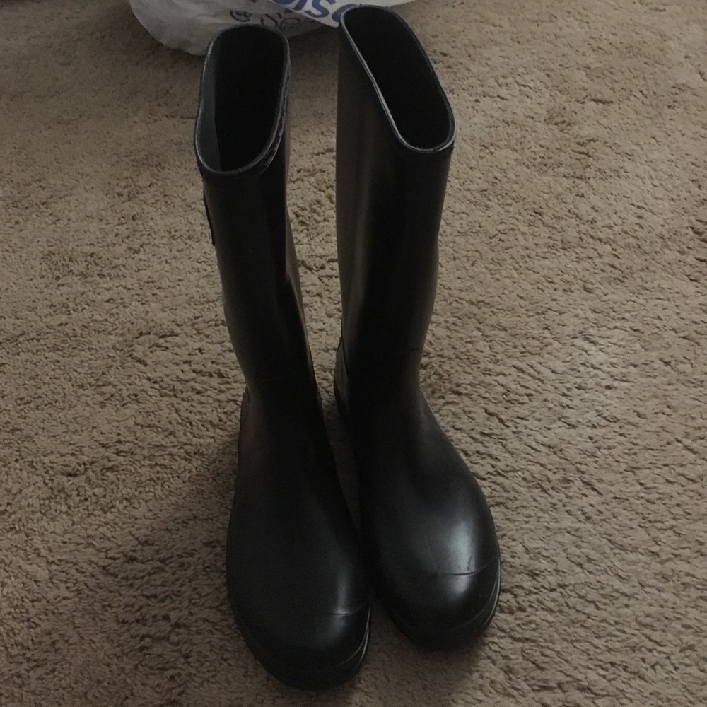 Rain boots